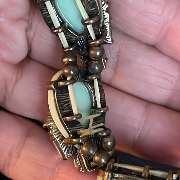 Vintage glass mint cabs clear crystals brass stretch Bracelet - Picture 5 of 6